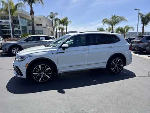 Used 2024 Volkswagen Tiguan SEL R-Line image 11