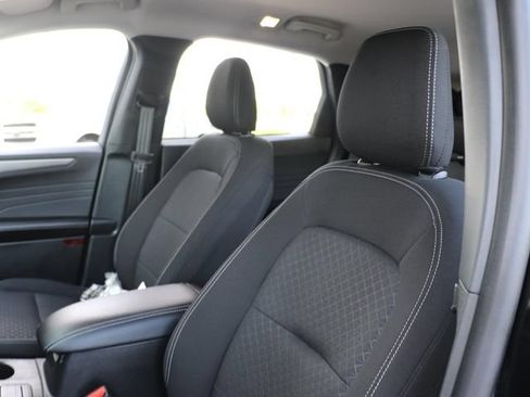 Used 2025 Ford Escape Active w/ Cold Weather Package AWD/4WD image 21