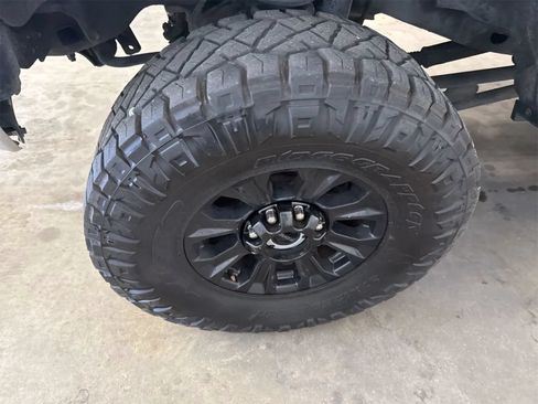 Used 2018 Ford F250 XLT AWD/4WD image 5