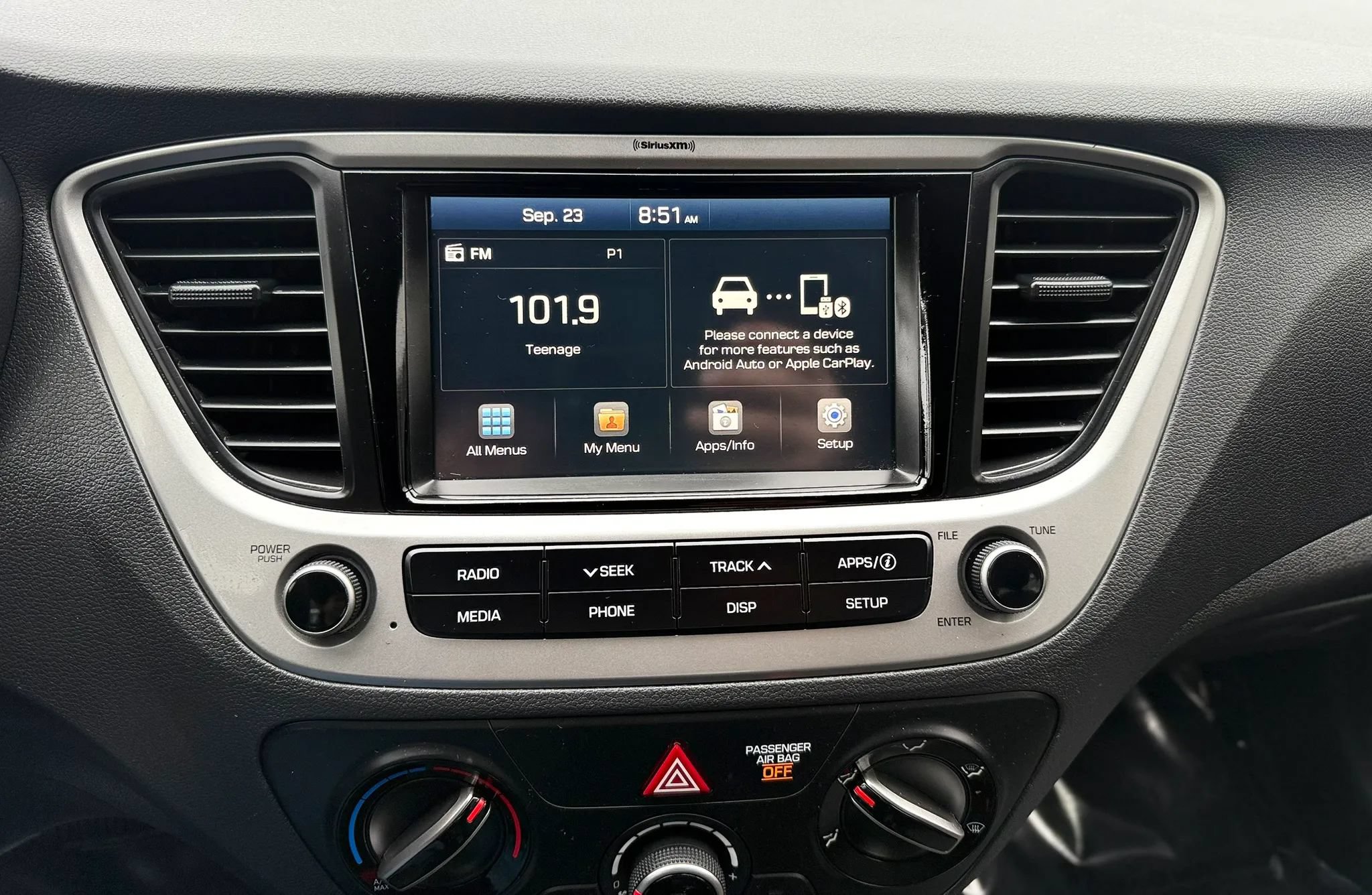 Used 2020 Hyundai Accent SEL FWD image 16
