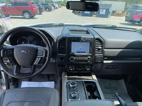 Used 2020 Ford Expedition Limited w/ Equipment Group 302A AWD/4WD image 22