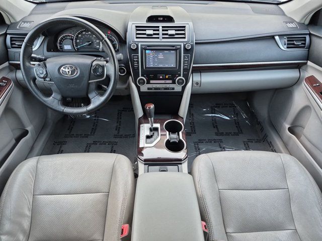 Used 2012 Toyota Camry XLE w/ Convenience Pkg FWD image 17