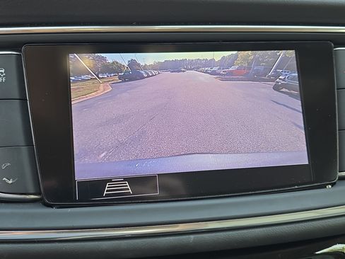 Used 2021 Buick Enclave Essence w/ Sound and Sites Package FWD image 21