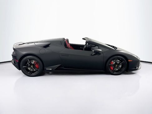 Used 2021 Lamborghini Huracan EVO RWD image 4