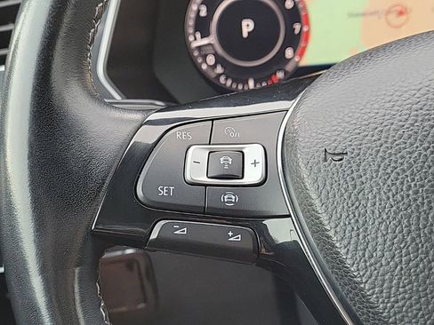 Used 2019 Volkswagen Tiguan SEL R-Line image 22