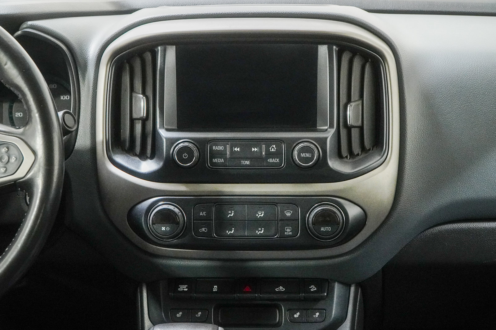Used 2016 Chevrolet Colorado Z71 AWD/4WD image 26