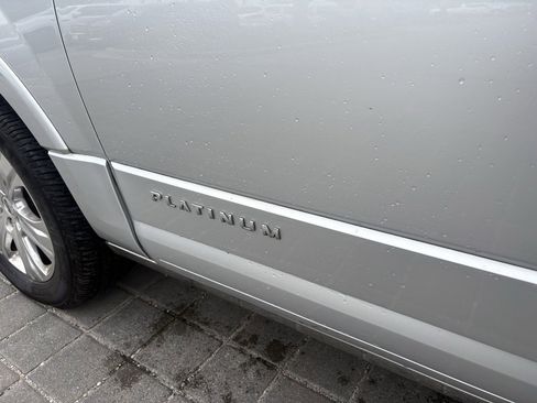 Used 2016 Ford Expedition EL Platinum image 11