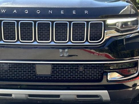 Used 2022 Jeep Wagoneer Series II image 8