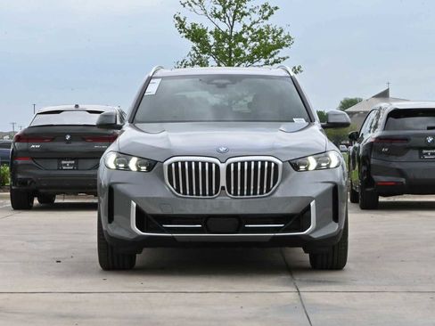 Used 2026 BMW X5 xDrive50e w/ Executive Package AWD/4WD image 2