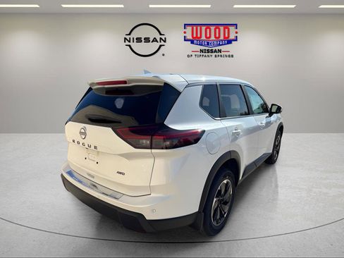 New 2026 Nissan Rogue SV AWD/4WD image 3