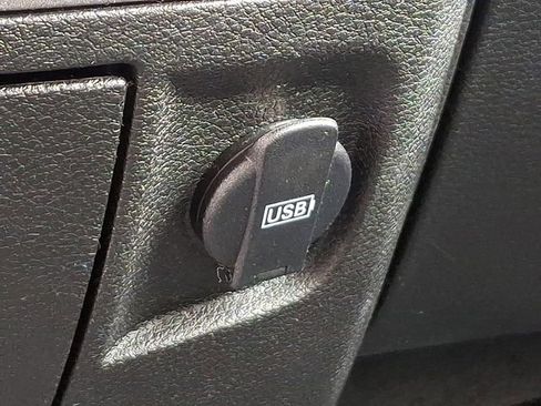 Used 2019 RAM 1500 Express w/ Express Value Package image 26