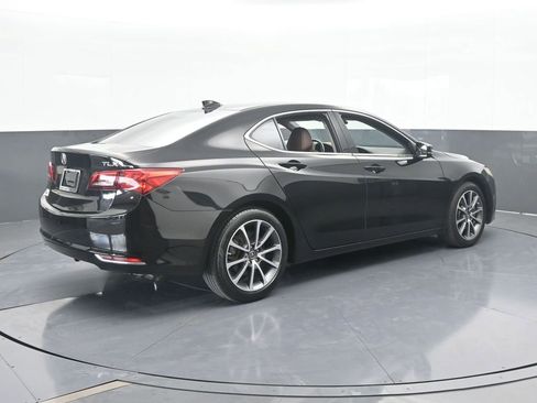 Used 2017 Acura TLX V6 image 6
