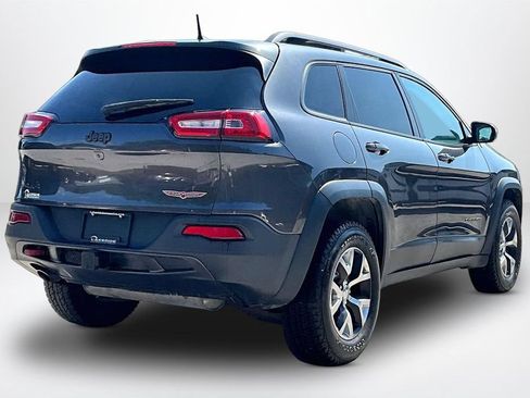 Used 2016 Jeep Cherokee Trailhawk w/ Cold Weather Group AWD/4WD image 5