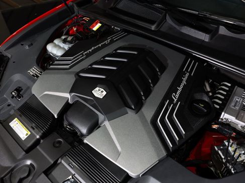 Used 2023 Lamborghini Urus S image 36