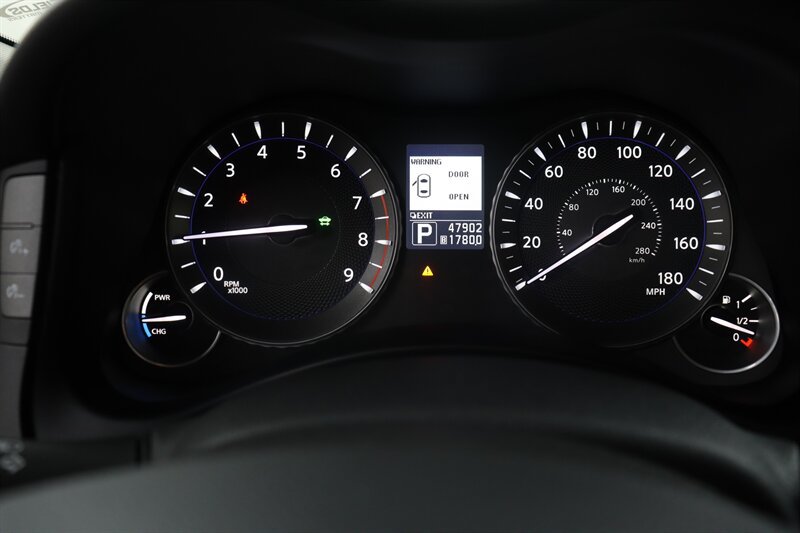 Used 2013 INFINITI M35 w/ Premium Pkg RWD image 11