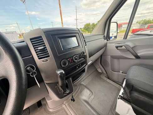 Used 2012 Mercedes-Benz Sprinter 3500 image 15