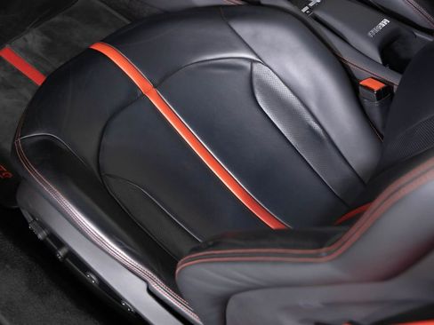 Used 2020 Ferrari F8 Tributo image 24