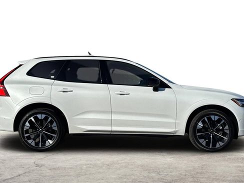 Used 2026 Volvo XC60 B5 Plus w/ Climate Package AWD/4WD image 10