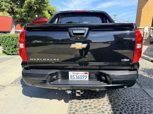 Used 2008 Chevrolet Avalanche LTZ w/ LTZ Preferred Equipment Group image 7