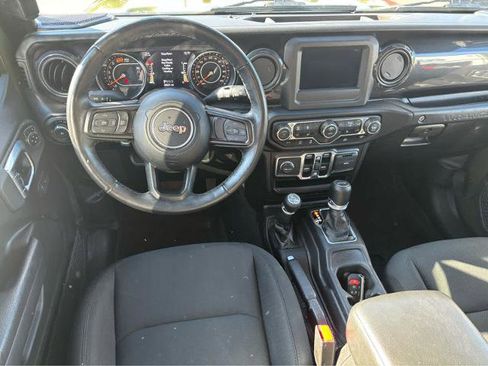 Used 2022 Jeep Wrangler Unlimited Sport image 18