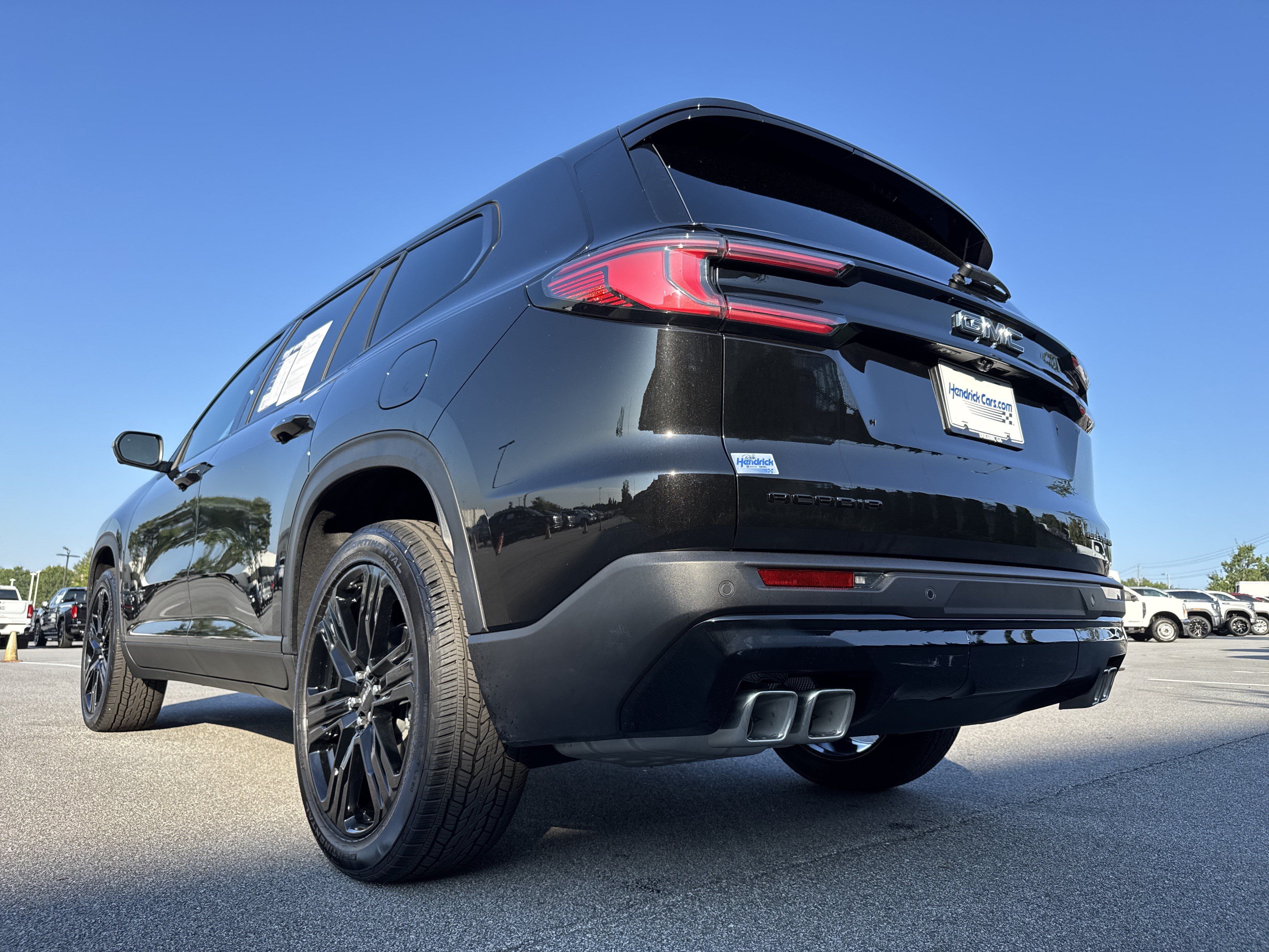 Used 2026 GMC Acadia Elevation w/ Black Edition FWD image 8