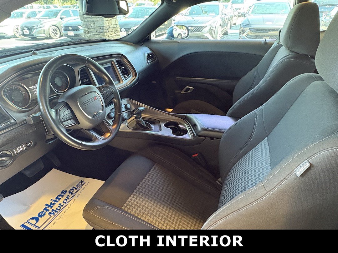 Used 2023 Dodge Challenger SXT RWD image 22