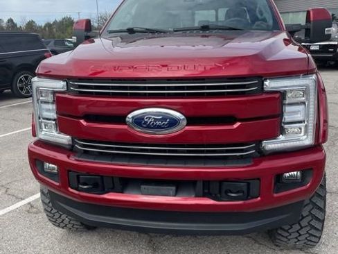 Used 2019 Ford F250 Lariat w/ Lariat Ultimate Package image 2