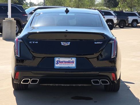Used 2025 Cadillac CT4 V image 7