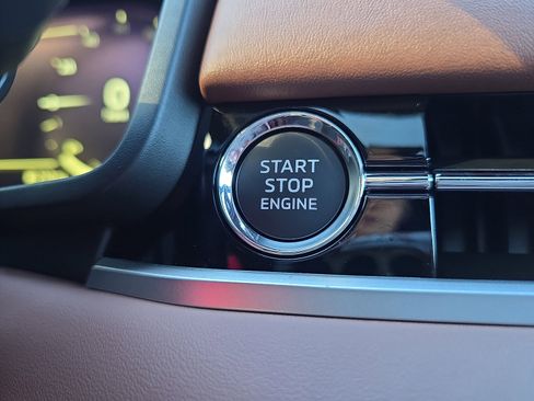 New 2025 Mitsubishi Outlander SEL image 23