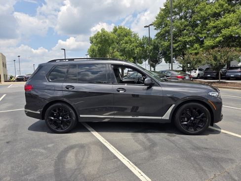 Used 2021 BMW X7 xDrive40i w/ Premium Package AWD/4WD image 5