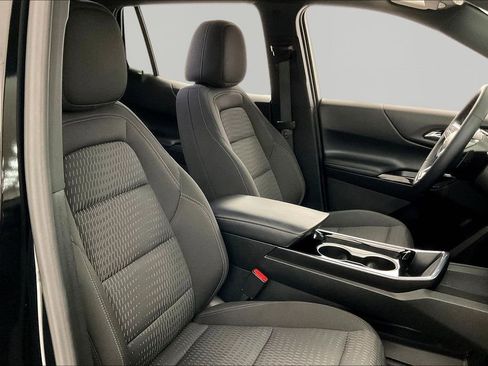 Used 2025 Chevrolet Equinox LT image 24