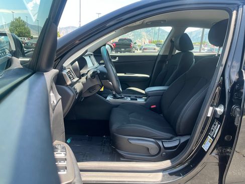 Used 2019 Kia Optima LX FWD image 12