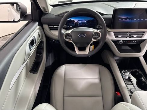 New 2026 Ford Explorer Active w/ Active Comfort Package AWD/4WD image 18