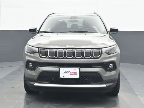Used 2022 Jeep Compass Limited image 1