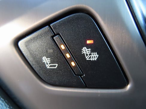 Used 2015 GMC Sierra 1500 SLE w/ All-Terrain Package image 7