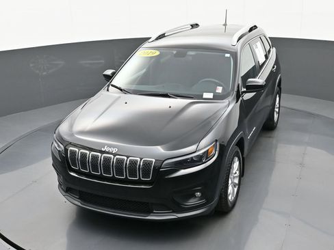 Used 2019 Jeep Cherokee Latitude w/ Popular Appearance Group FWD image 37