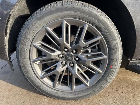 New 2026 Ford Expedition Platinum w/ Stealth Appearance Package image 37