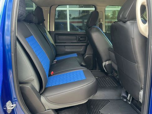 Used 2015 RAM 1500 Express AWD/4WD image 11