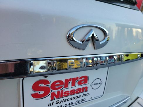 Used 2016 INFINITI QX50 2WD w/ Premium Plus Package image 10