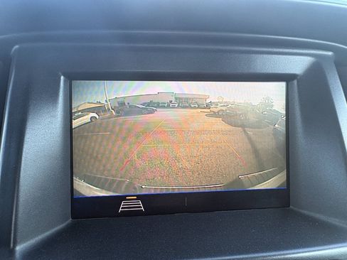 Used 2022 Chevrolet Colorado W/T RWD image 18