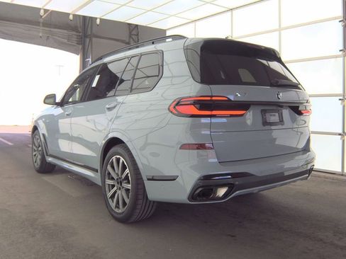 Used 2025 BMW X7 xDrive40i w/ M Sport Package image 6