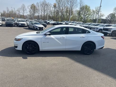 Used 2024 Chevrolet Malibu LT w/ Sport Edition image 2