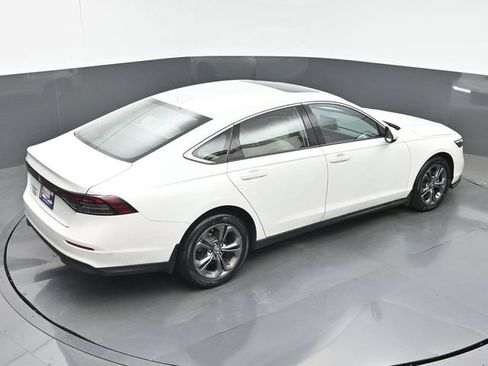 Used 2023 Honda Accord EX image 33
