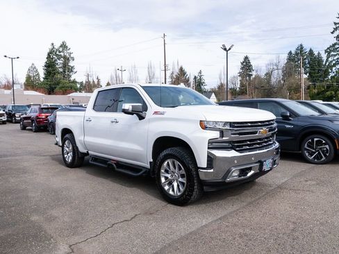 Used 2020 Chevrolet Silverado 1500 LTZ w/ LTZ Premium Package image 27