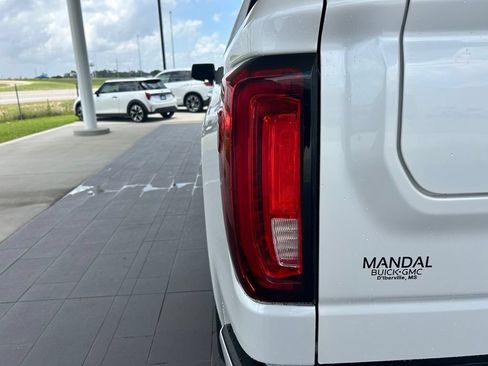 Used 2024 GMC Sierra 1500 Denali AWD/4WD image 24