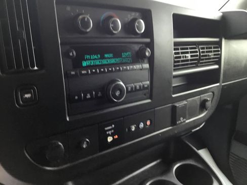 Used 2021 Chevrolet Express 2500 w/ Driver Convenience Package RWD image 17