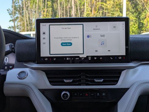 New 2026 Ford Explorer Active w/ Active Comfort Package image 21