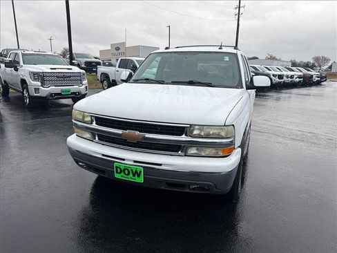 Used 2004 Chevrolet Tahoe LT w/ LT Preferred Equipment Group image 2