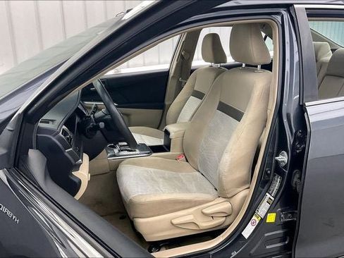 Used 2012 Toyota Camry LE FWD image 8