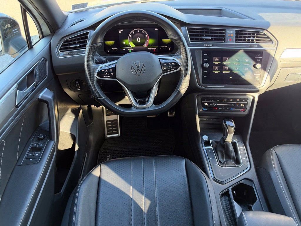Used 2022 Volkswagen Tiguan SE R-Line FWD image 19